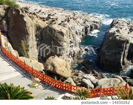 Shido Shrine 14830262