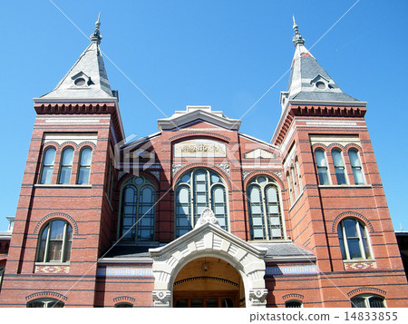 Washington Smithsonian facade 2010 Washington Smithsonian facade 2010 14833855
