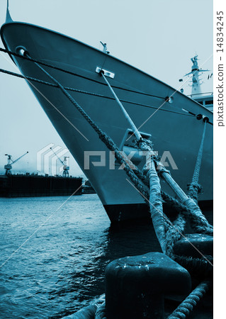 Moored ocean ship 14834245