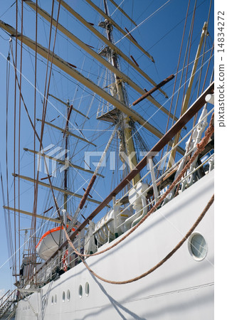 Sail ship 14834272