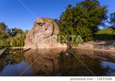 WorldWarII "Motherland calls" memorial in Volgorad (former Stali WorldWarII "Motherland calls" memorial in Volgorad (former Stali 14835086