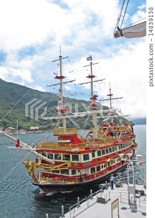 Pleasure boat in Lake Ashinoko 14839138