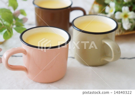 Pudding  14840322