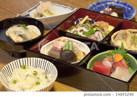 Japanese cuisine 14843290