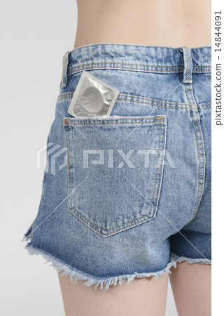 安全套放在口袋裡 14844091