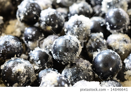 Making jam with garden huckleberry ♪ 14846641