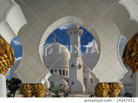 Abu Dhabi Sheikh Zayed White Mosque in UAE Abu Dhabi Sheikh Zayed White Mosque in UAE 14847051