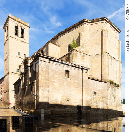 Day view of Church of Santiago el Real in Logrono Day view of Church of Santiago el Real in Logrono 14878670