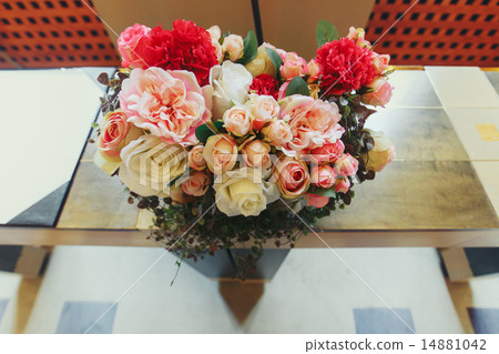wedding bouquet 14881042