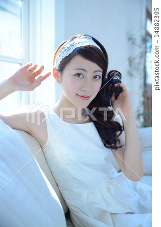 女性肖像 女性肖像 14882395