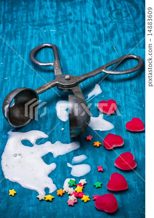 puddle of melted ice cream puddle of melted ice cream 14883609