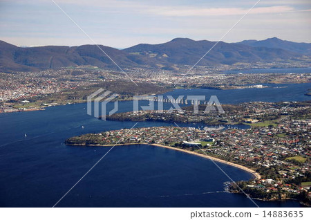 Tasmania aerial view 14883635