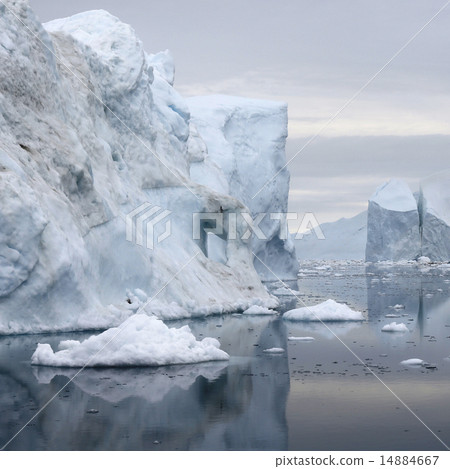 Nature and landscapes of Greenland. Unique climati 14884667