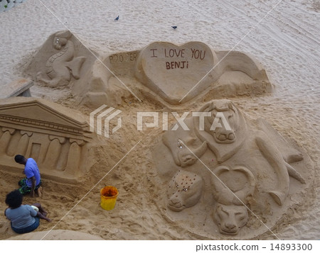Sand Art on Durban Coast 14893300