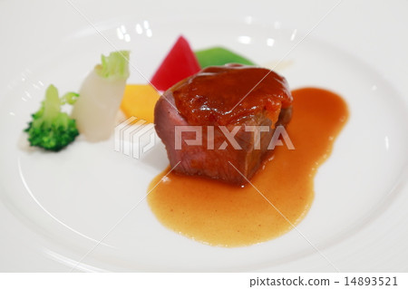 Beef fillet 14893521