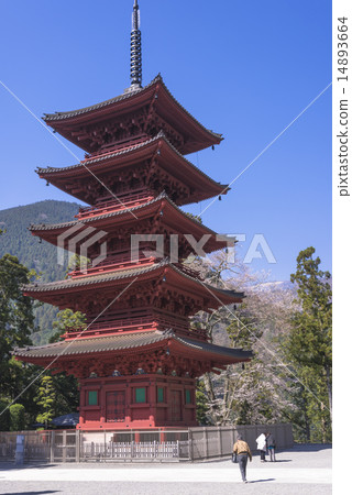 山的五折塔 14893664