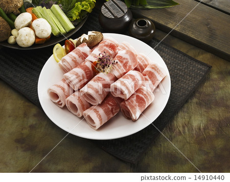 Korean Style Pork Barbecue  14910440