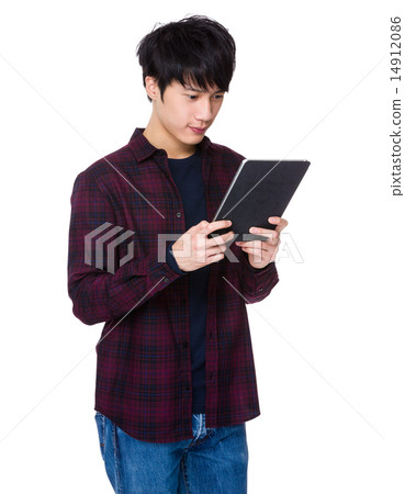 Asian Man look at tablet Asian Man look at tablet 14912086