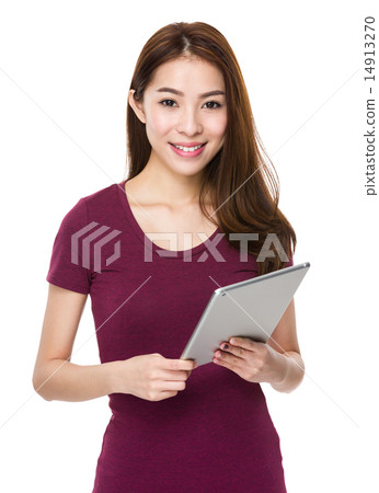 Woman use of tablet 14913270