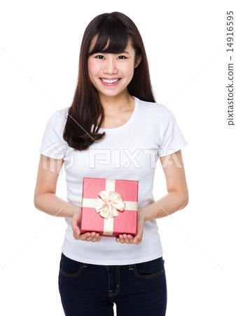 Woman hold with giftbox 14916595