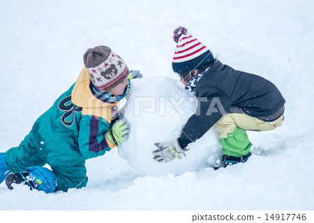 Snow fun 14917746