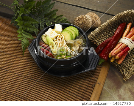 Korean Style Soybean Stew Korean Style Soybean Stew 14917780