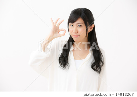 OK sign · young lady 14918267