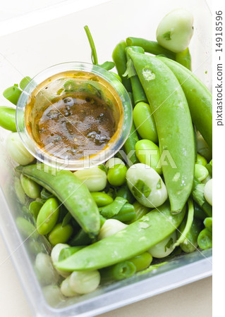legume salad with dressing legume salad with dressing 14918596