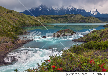 Torres del Paine - Patagonia - Chile Torres del Paine - Patagonia - Chile 14920661