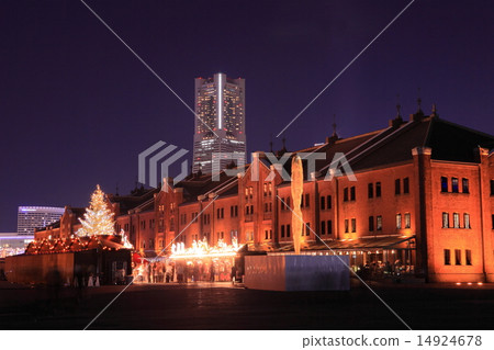 Red brick warehouse Night view Red brick warehouse Night view 14924678