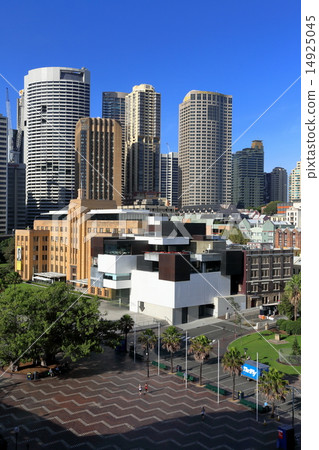 Sydney 14925045