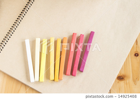 Colorful pastel and sketchbook Colorful pastel and sketchbook 14925408