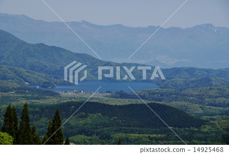 From Cedar Lake to Nojiri Lake 14925468