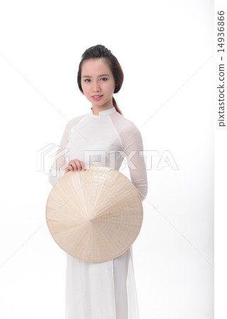 A young woman wearing Ao-zai 14936866