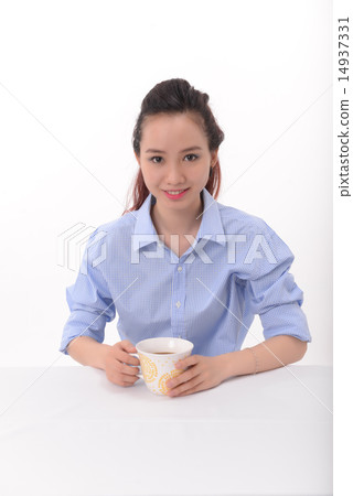 A young Vietnamese lady A young Vietnamese lady 14937331