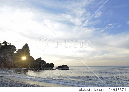 Window rock of Noto Sogoki coast Window rock of Noto Sogoki coast 14937874