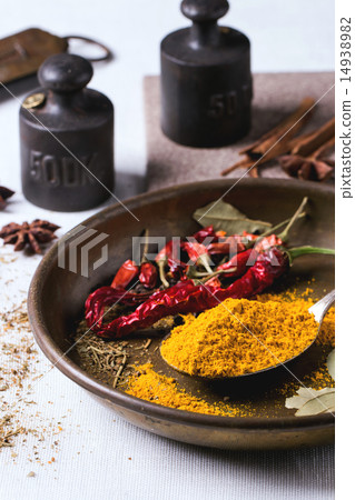 Mix of spices 14938982