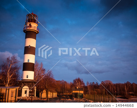 Ocean sunrise with lighthouse 14944668