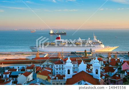 Lisbon harbor, Portugal Lisbon harbor, Portugal 14945556