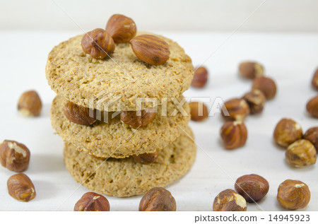 Oatmeal cookies and hazelnuts Oatmeal cookies and hazelnuts 14945923
