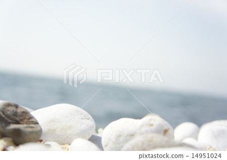 海和白色石頭 14951024