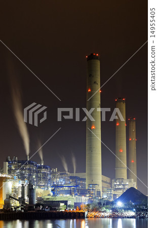 power station at night with smoke 14955405