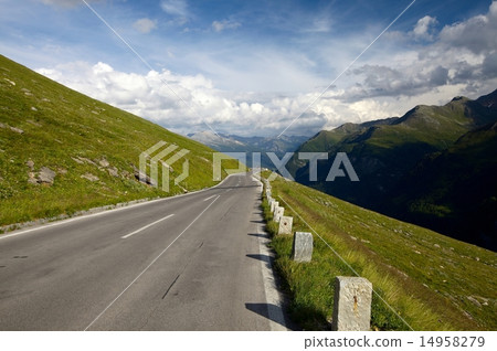 Road Road 14958279