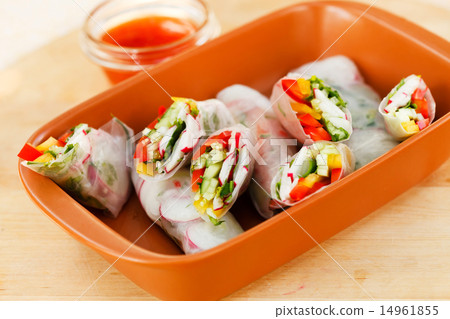 spring rolls 14961855