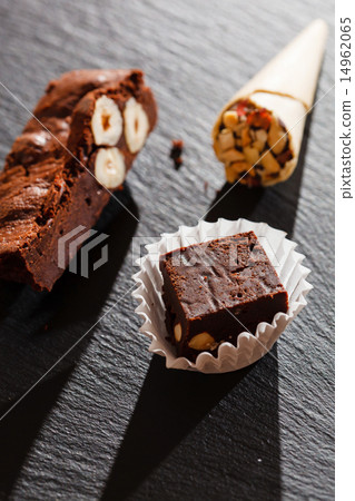 chocolate dessert 14962065