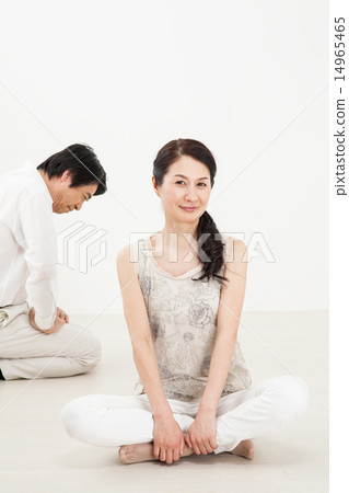 妻子寬恕她的丈夫 14965465