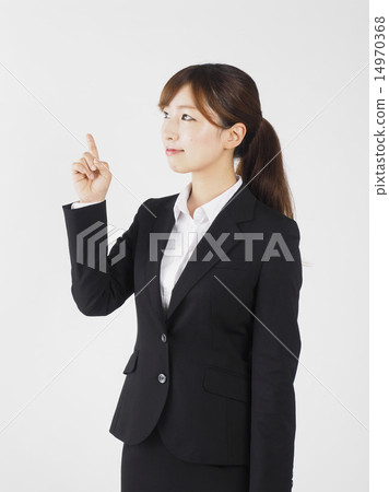 一個穿西裝的女人 一個穿西裝的女人 14970368