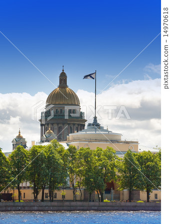 Petersburg. A view on the Isaakievsky Cathedral t Petersburg. A view on the Isaakievsky Cathedral t 14970618