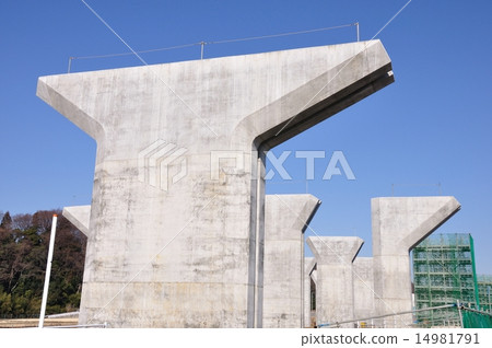 高速公路碼頭建設中 14981791