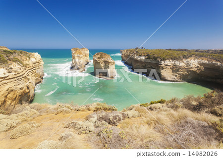 Rock stacks in the Twelve Apostles area 14982026